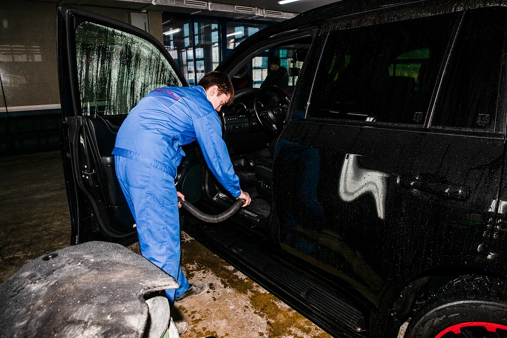 Уборка пылесосом